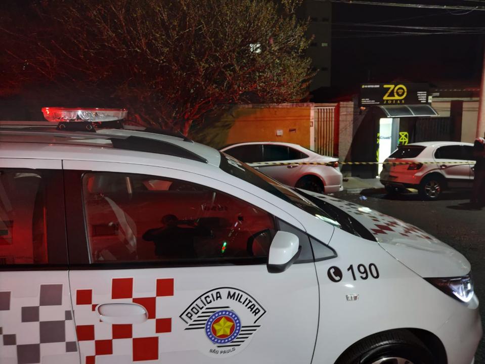 Foto 6 de 9 — Morre comerciante baleado em assalto no Centro de Araraquara